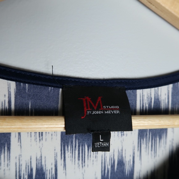 Soft Checkered White & Blue Tank Blouse - Picture 3 of 6